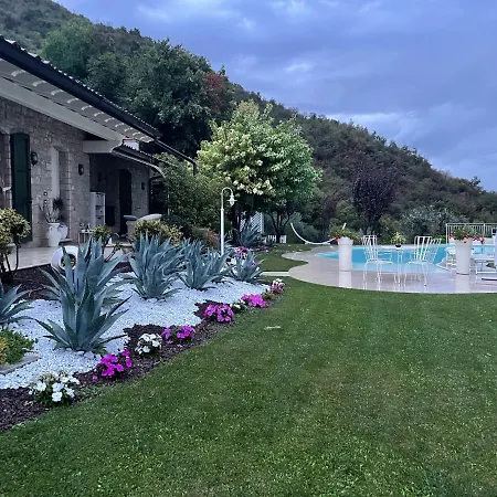 Vela Natura E Relax Chalet